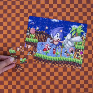 2056 Sonic Mug and Puzzle with hand